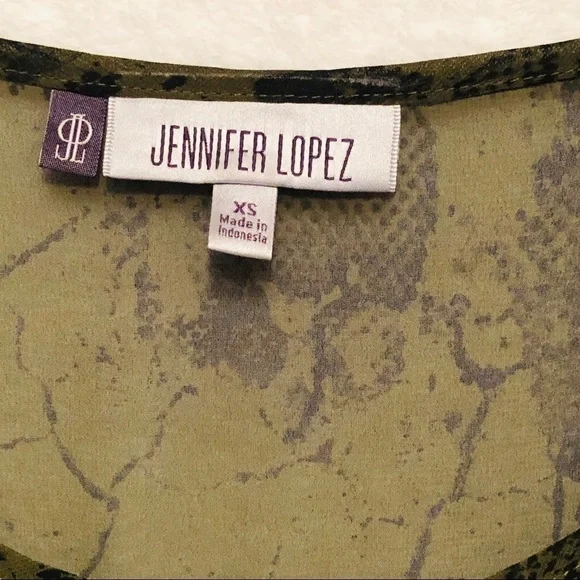 Jennifer Lopez Olive Green Snakeskin Ruffle Bell Long Sleeve Blouse Size XS - Picture 5 of 11